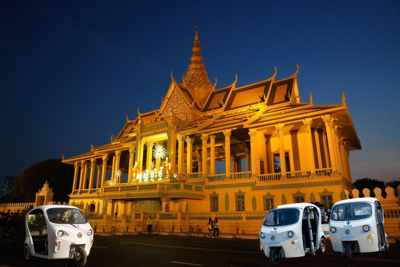 Phnom Penh Hop-on Hop-off City Tour with ECO Tuk Tuk (Electric three ...