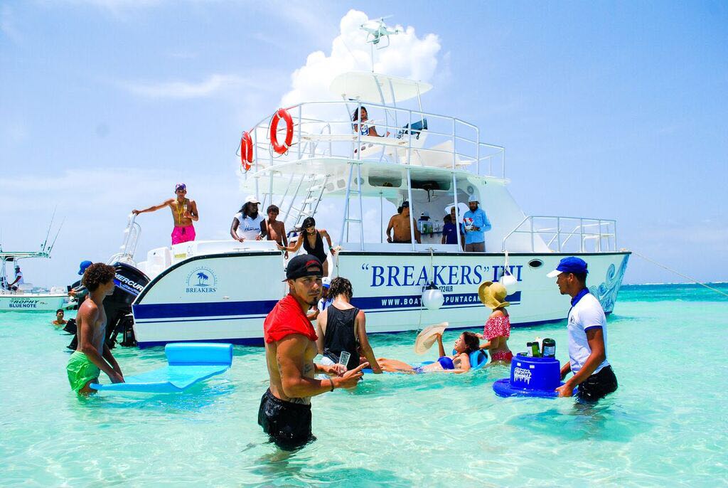 Breakers Catamaran Cruise and Snorkeling Adventure from Punta Cana
