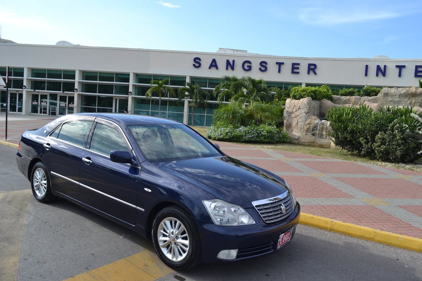 Executive VIP Transfer - Montego Bay Hotels to Montego Bay Airport (MBJ)