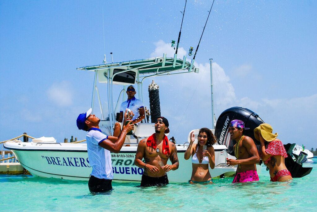  Breakers Family Snorkel and Fishing Tour from Punta Cana
