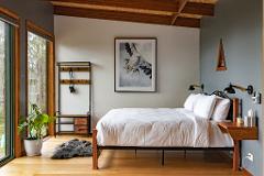 Package - 2 Nights Studio Accomodation + Walk & Talk Tour for 2 People