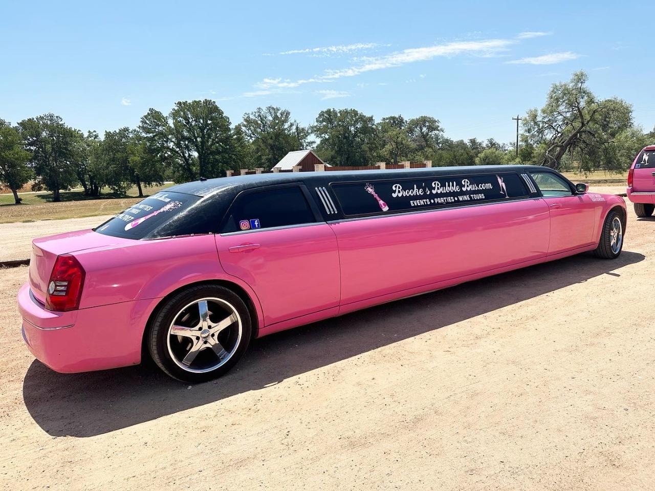 PINK CHRYSLER LIMO Wine Tour (PRIVATE) - Brooke's Bubble Bus Reservations