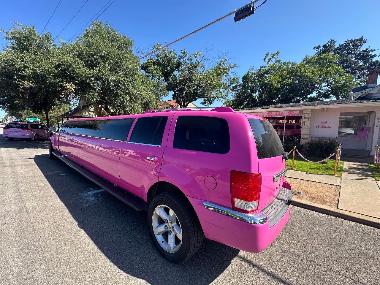 PINK ASPEN LIMO Wine Tour (PRIVATE)