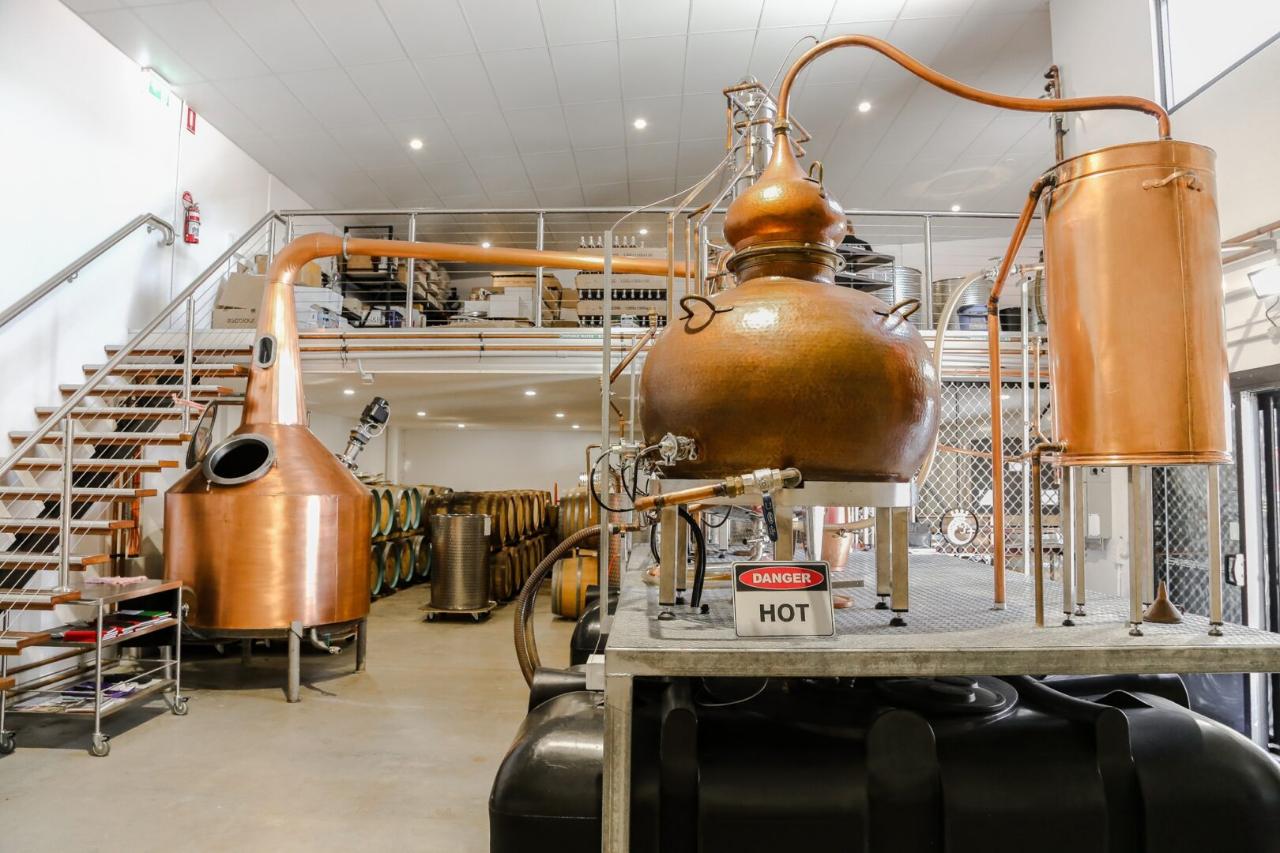 Distillery Tour & Tasting