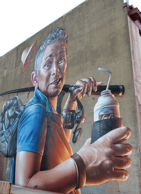 Port Adelaide Street Art tour with lunch and a pint