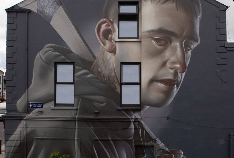 Port Adelaide Street Art tour with lunch and a pint