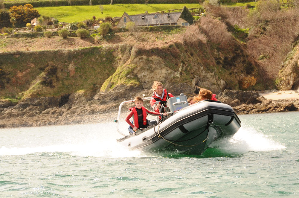 rya powerboat courses scotland