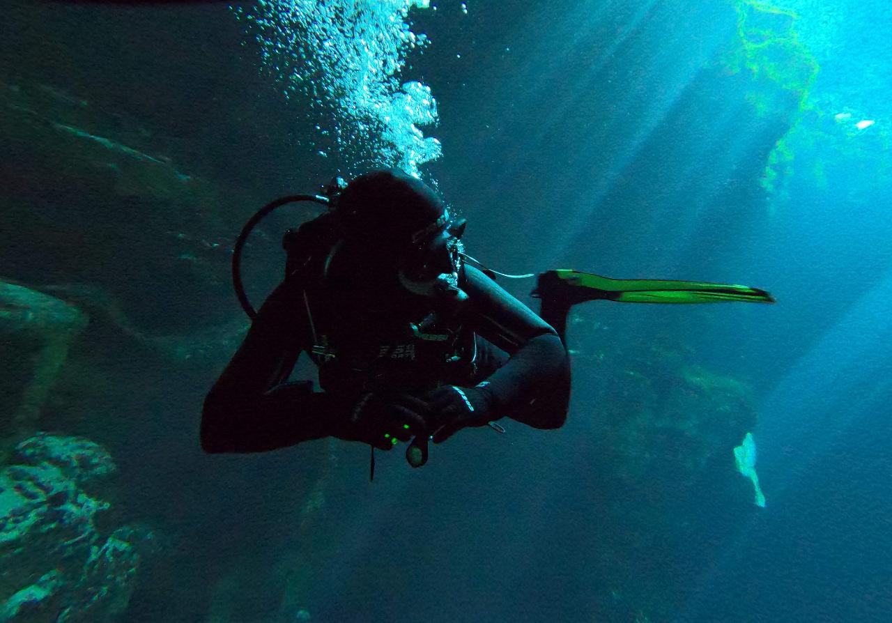 Fresh Water Double SCUBA Dive Ewens Ponds & Kilsby Sinkhole EWENS IS