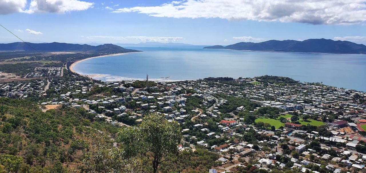 1. Package Deal Grand Townsville Tour AND Townsville's Scenic Tour 