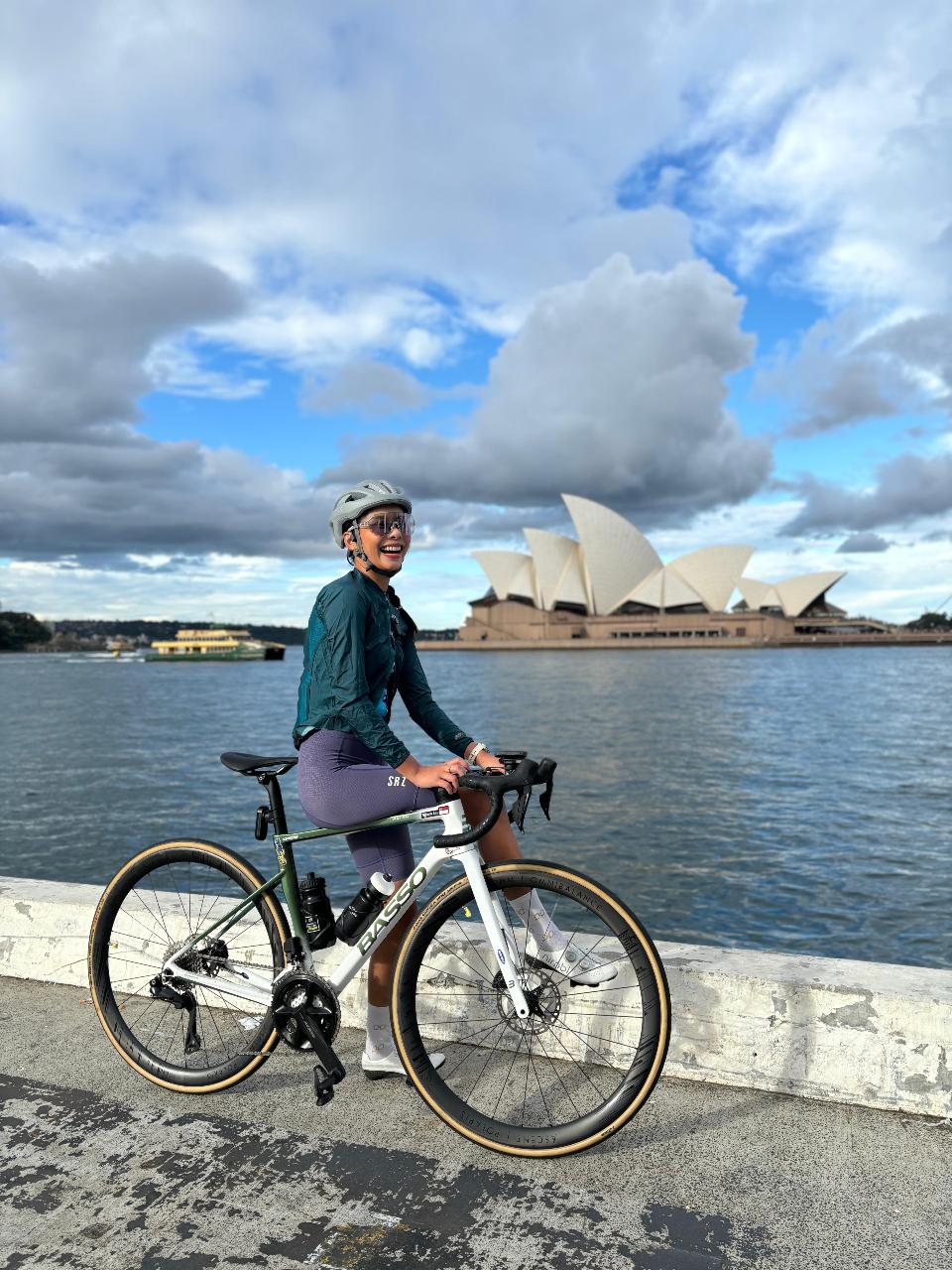 8D6N Sydney to Wollongong Cycling Tour by QF