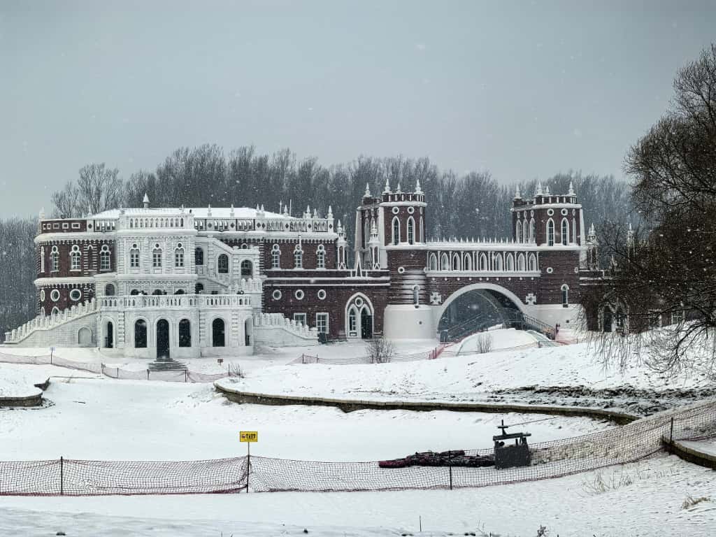 European Charm · Russian Manor · 2 Day Private Tour - Min 4 to go