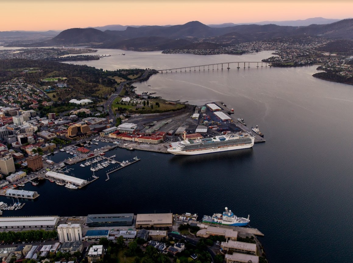 6D5N Tassie's Wilderness Icons Guided Group Tour