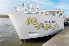 Vineyards & Palaces - Uniworld Boutique River Cruise | 10D9N Vienna to Prague