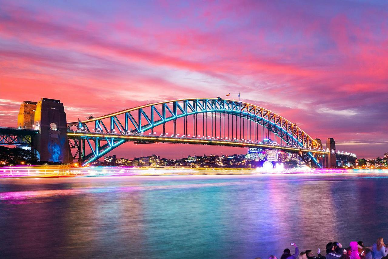 4D3N Vivid Sydney Experience with Blue Mountains & Lights Cruise (24May-15Jun24)