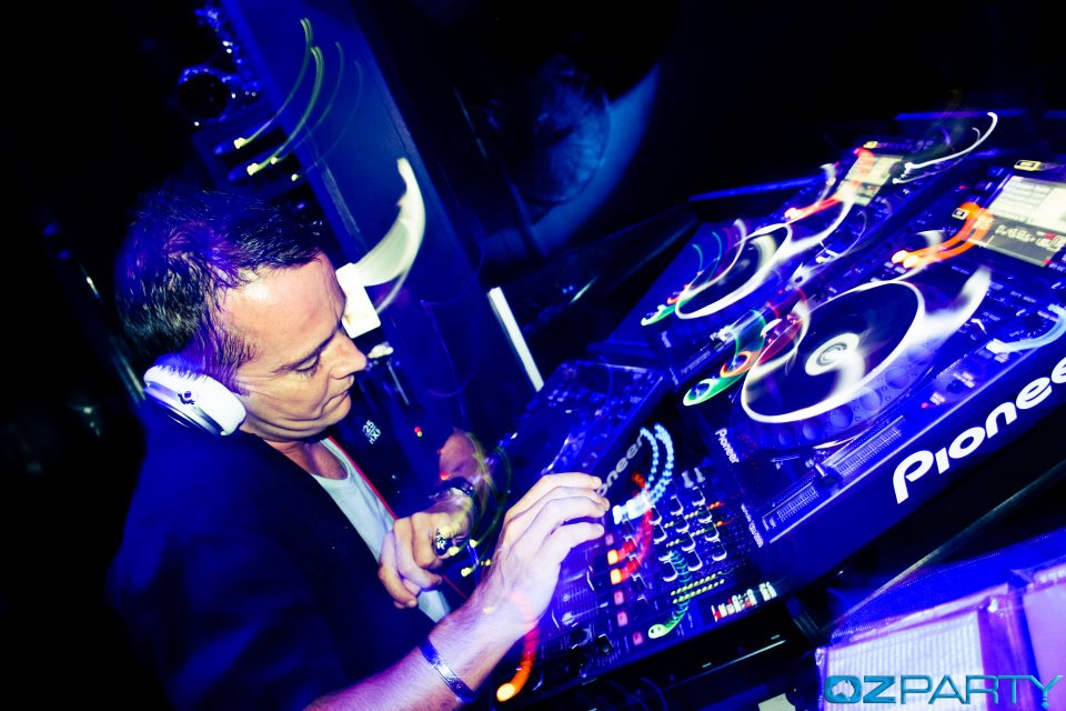 The ULTIMATE Vivid Sydney Harbour Cruise