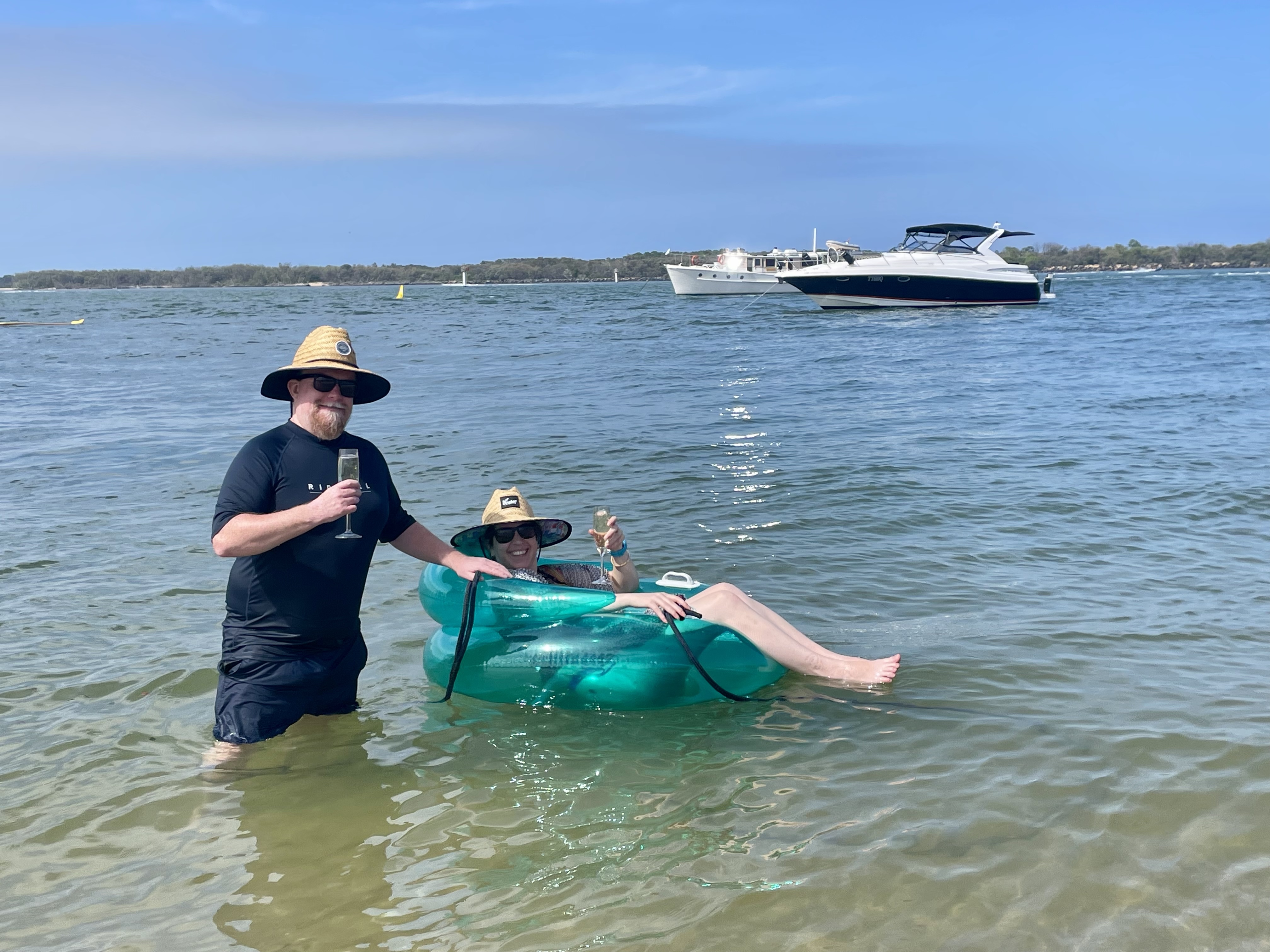 Surfers Paradise to Wavebreak Island 'Pelicans and Picnic' - Shared Tour