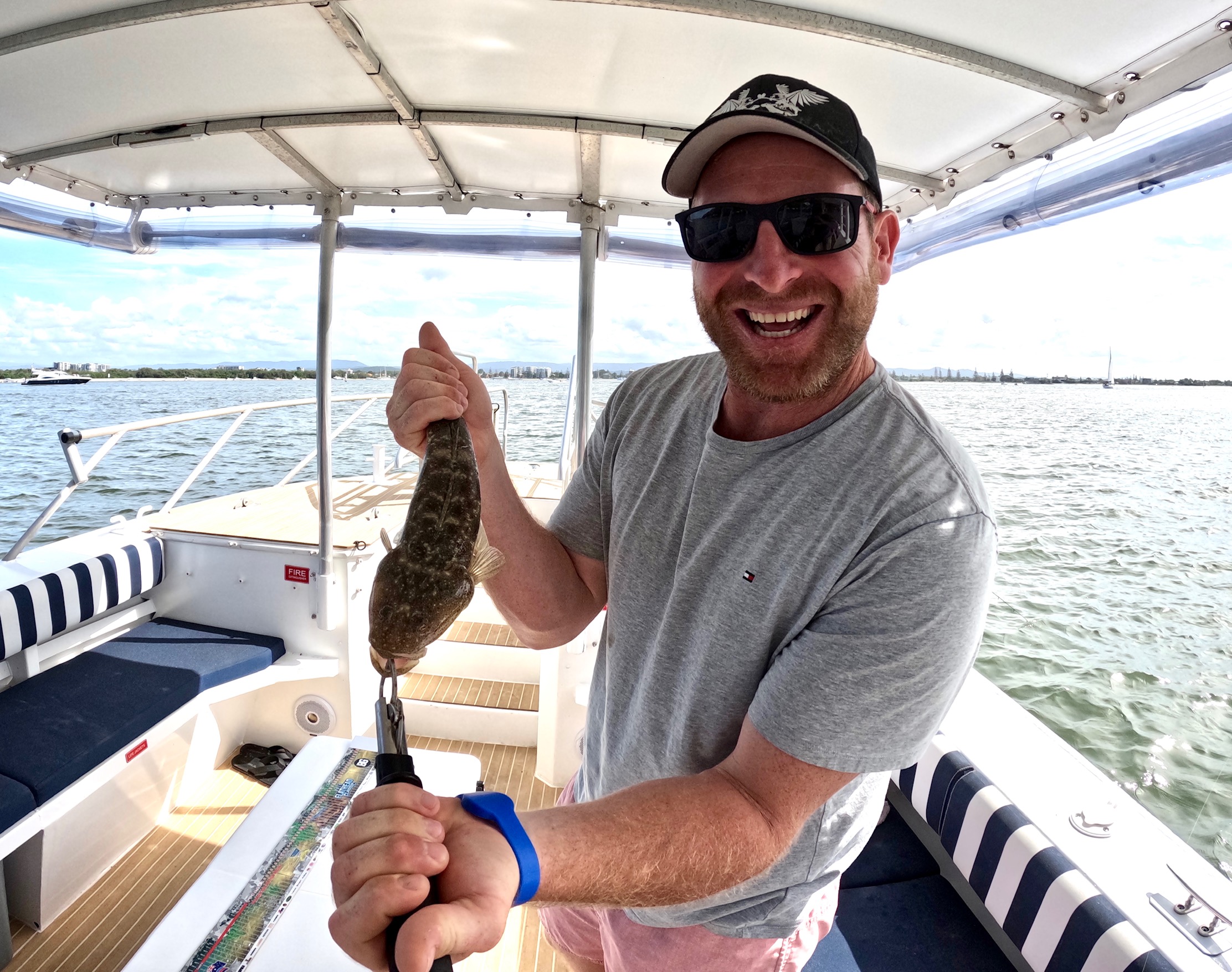 3 hour PRIVATE Broadwater Fishing Charter - Afternoon session