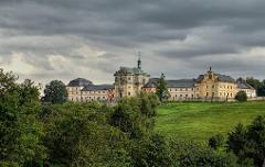 Undiscovered East Czechia: Baroque Hospital Kuks, Safari Park and Fairytale Dam 