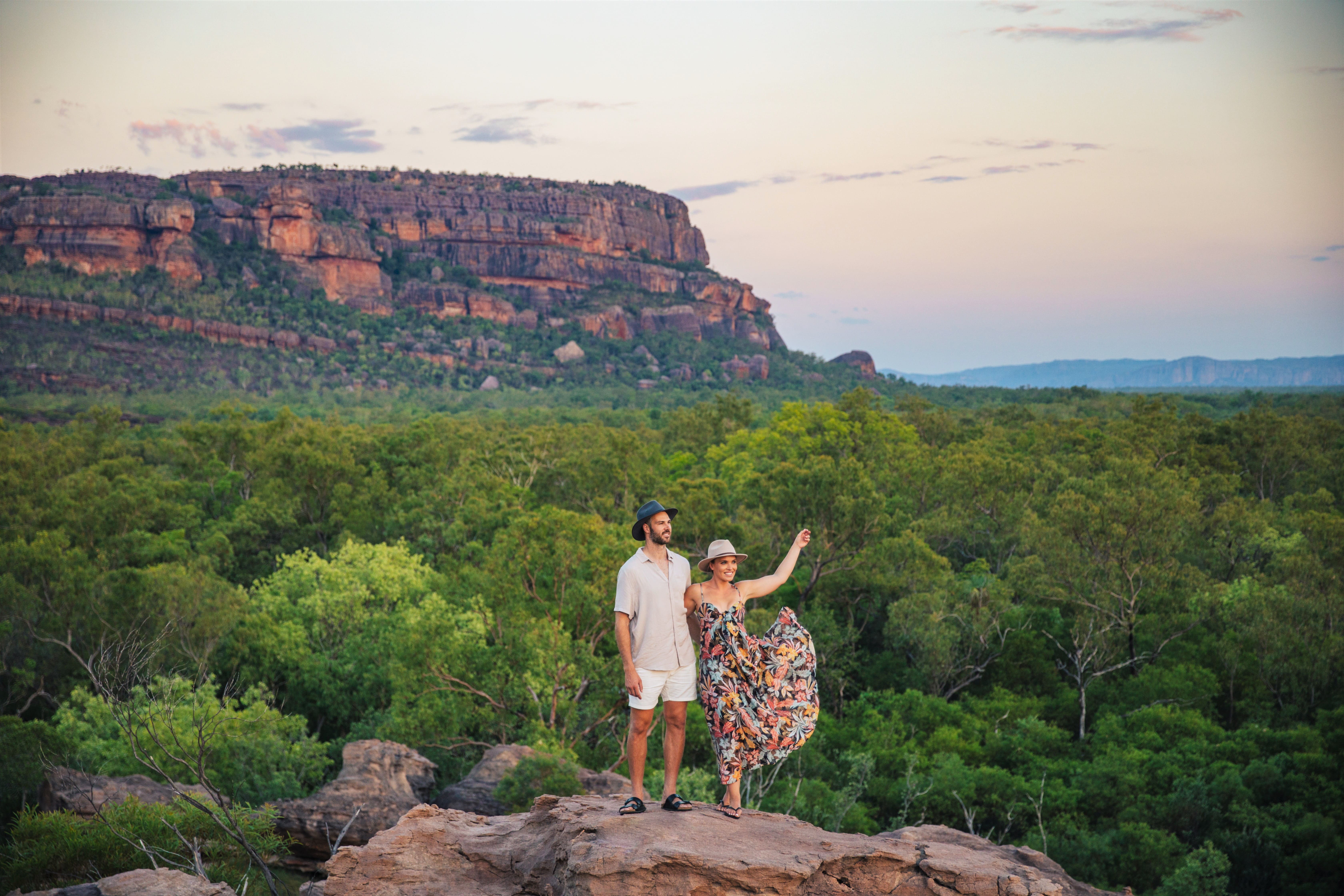 2 Day Kakadu Tour from Darwin – Outback Retreat (Lodge Double/Twin Room): Kakadu | Aboriginal Rock Art | Cooinda Lodge | 