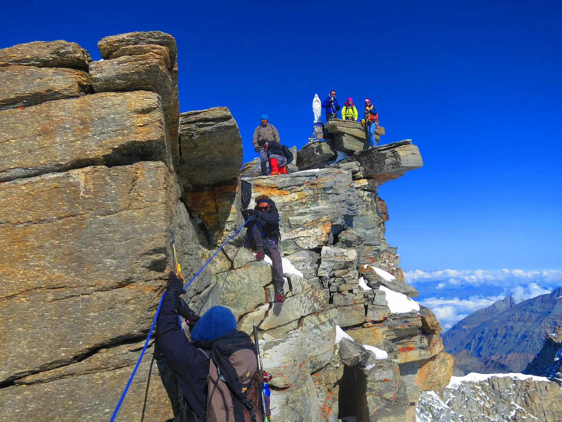 Aosta MOUNTAINEERING COURSE IN AOSTA VALLEY GRAN PARADISO SUMMIT 