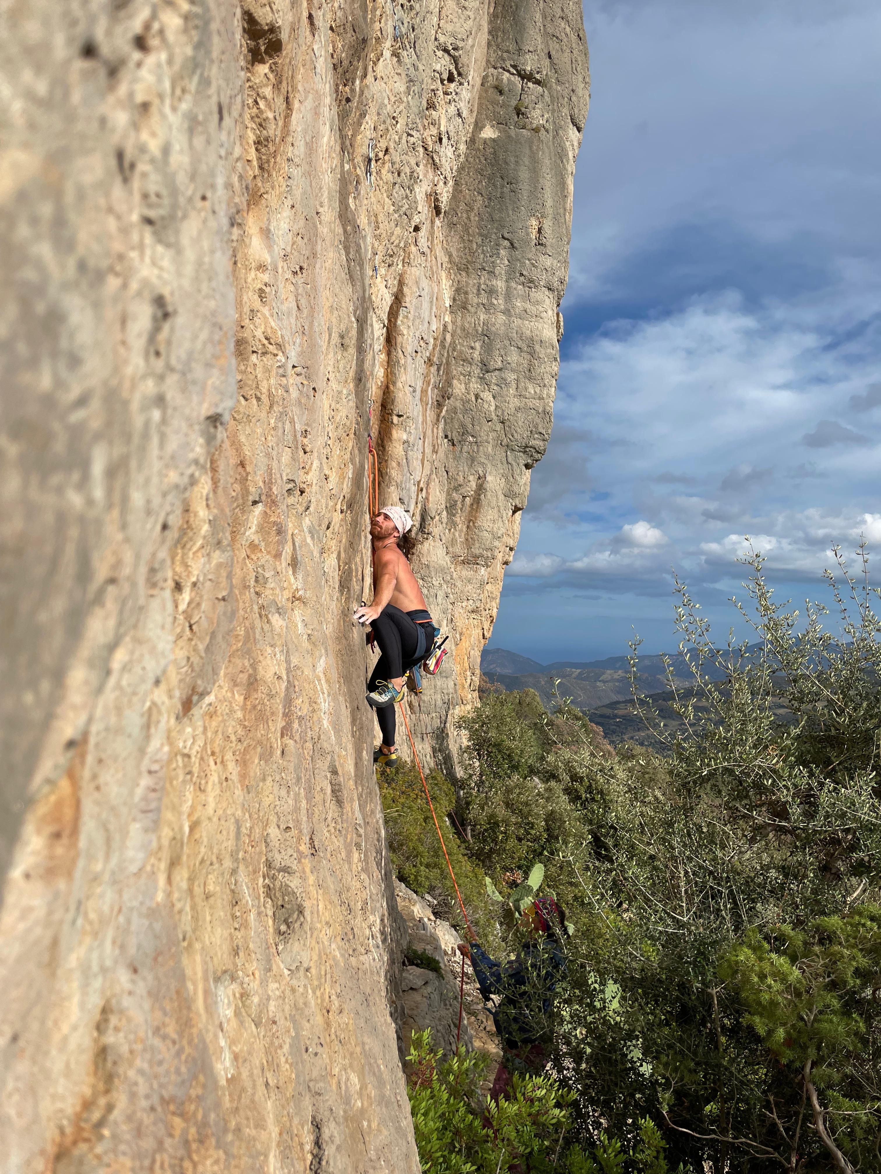 Buoux BUOUX 80s VIBES EPIC CLIMBS MapoTapo