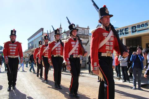 Ballarat Wildlife Park & Sovereign Hill Gold Mine Day Tour 