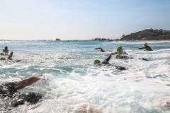 Negotiating The Surf Clinic (Gold Coast)