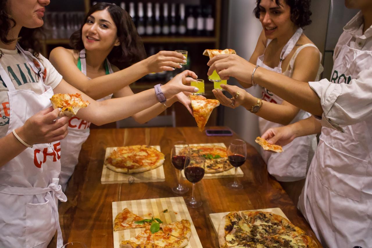 WEB CDT Rome Private Pizza and Cocktails Class