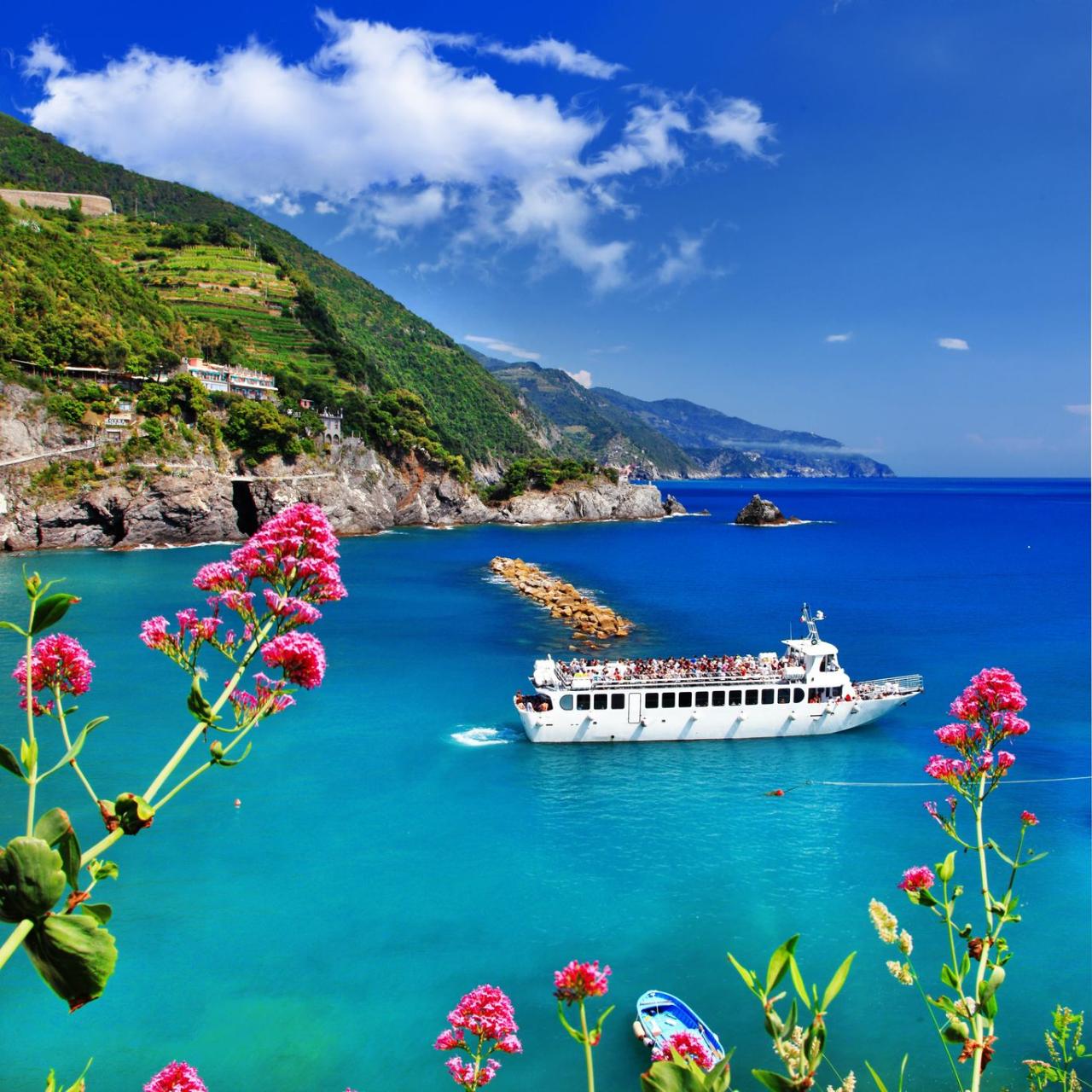 SG - 2025, May 11th - Cinque Terre Small Group Tour from Livorno