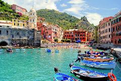 PR - Cinque Terre Private Guided tour by Minivan and ferry-boat or train