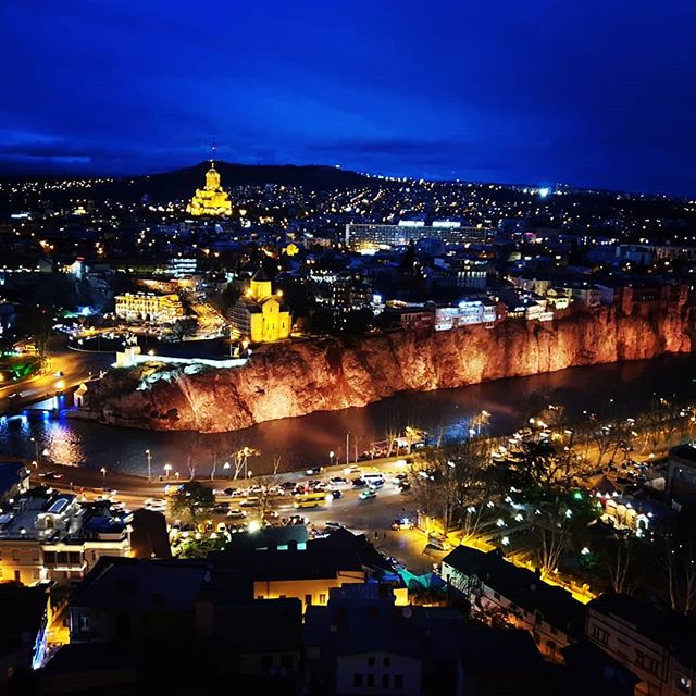 Tbilisi: Night walk tour  through the Old City