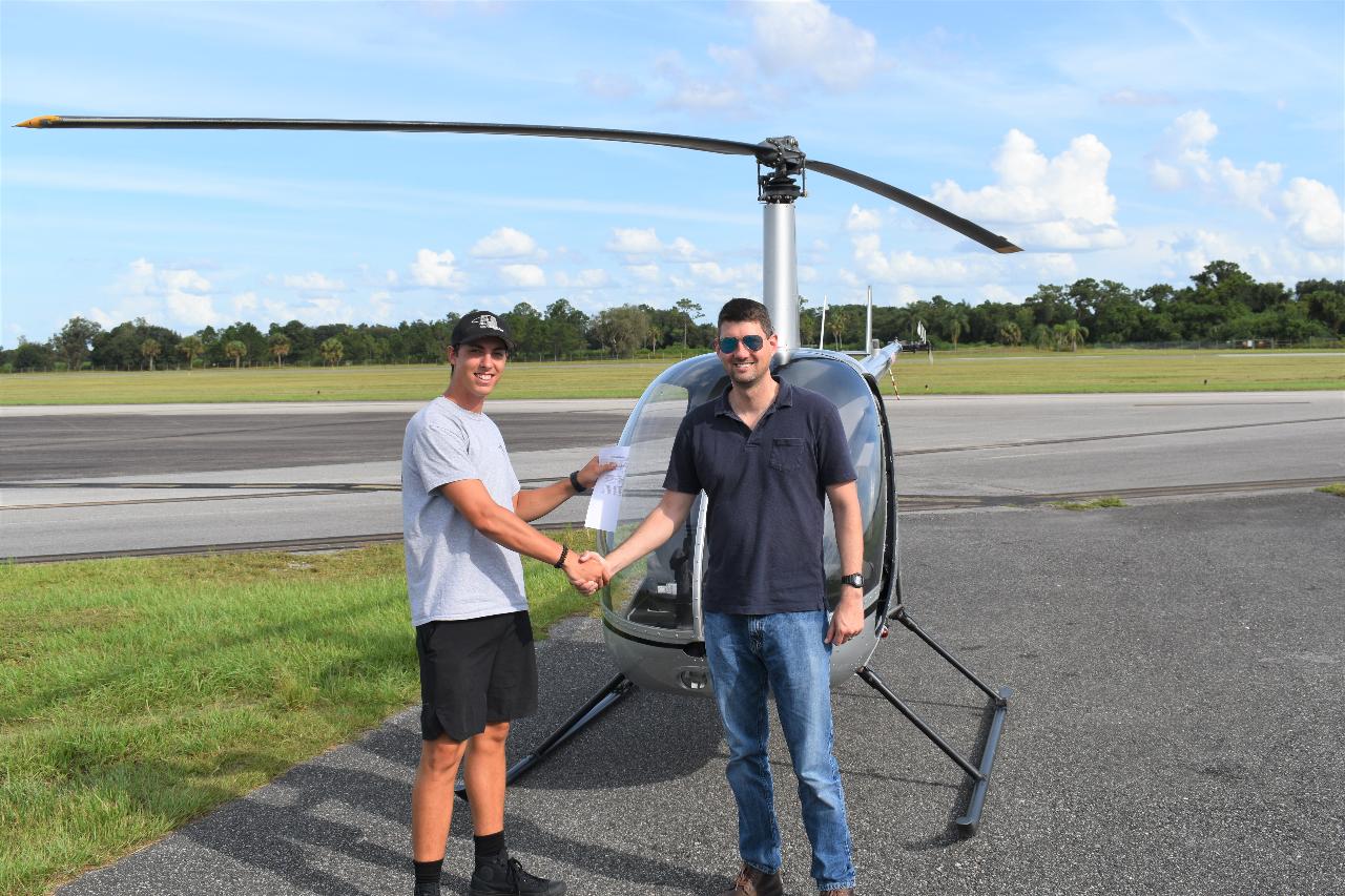 Robinson Helicopter Introductory Flight Lessons - 30 Minute R22 Lesson