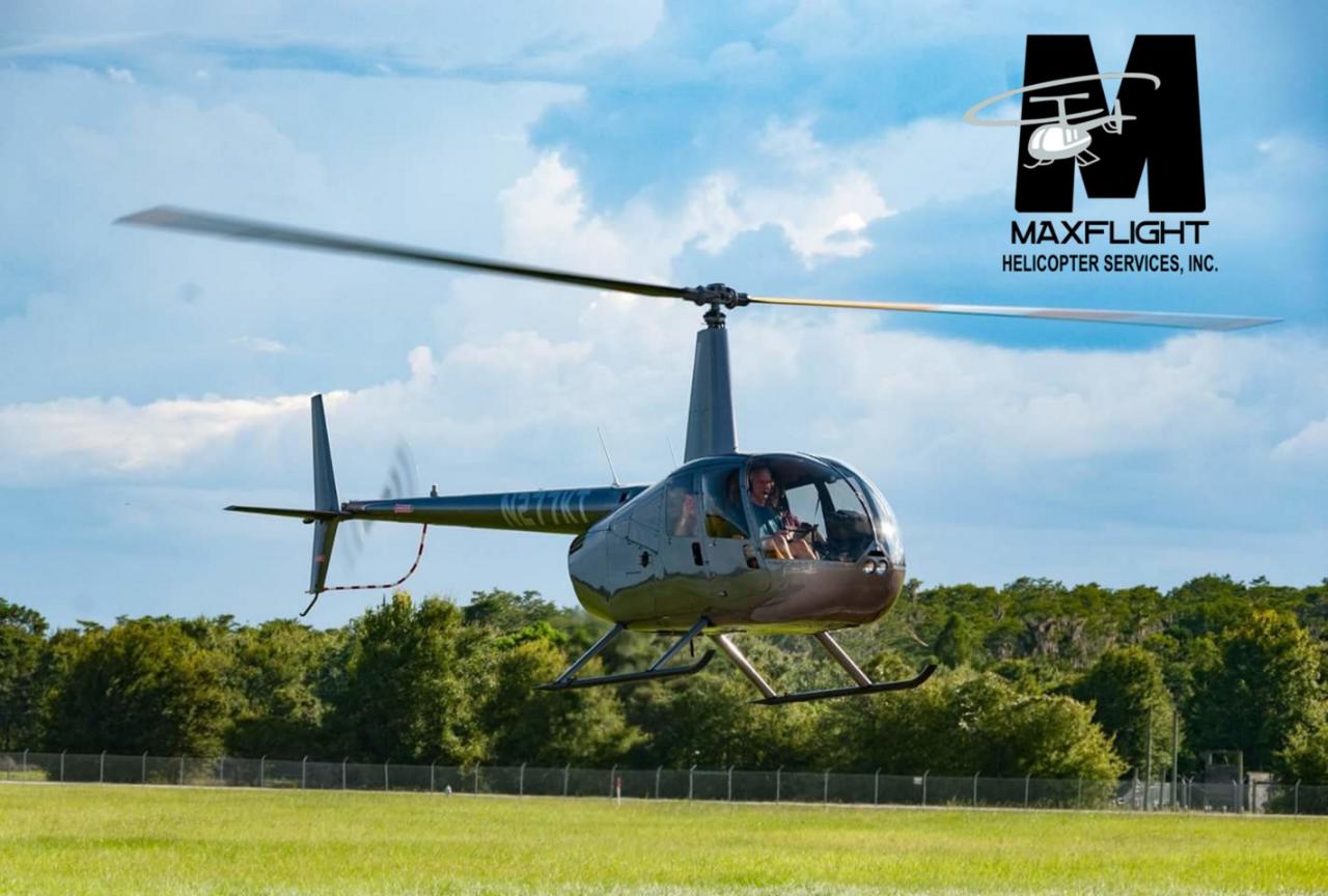 Robinson Helicopter Introductory Flight Lessons R44 Lesson + 2 Passengers - 20 minutes
