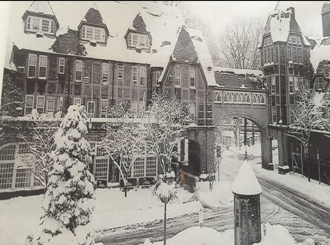 Forest Hills Historic Walking Tour