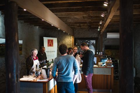 Angullong Cellar Door Tasting Outdoor Angullong Wines Reservations