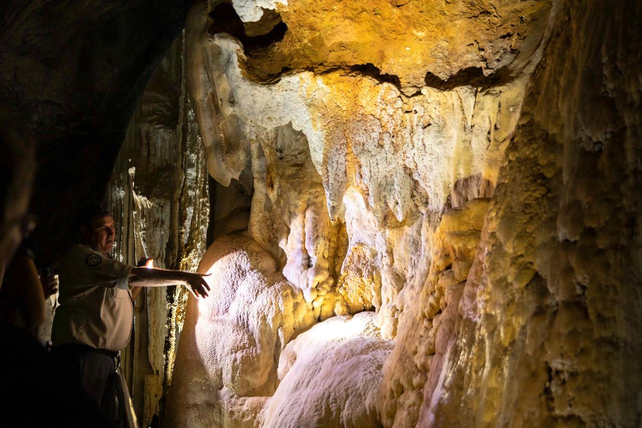 Private 1 Day Chillagoe Caves Tour