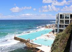 Coogee to Bondi Coastal Walk with À La Carte Lunch at Bondi Icebergs
