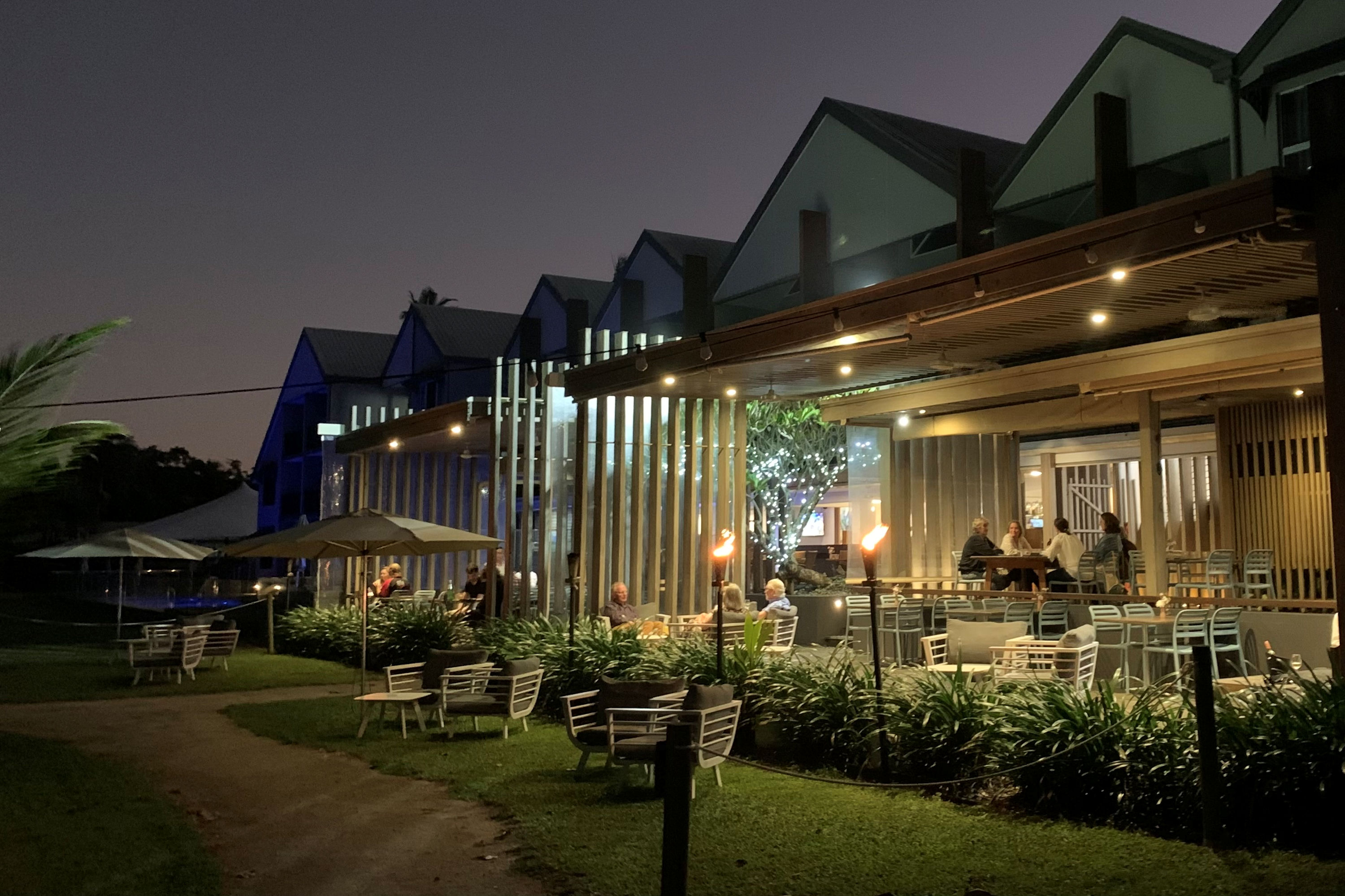 Myroo Adventures | Dunk, Hinchinbrook & Mission Beach | Thursday | Southbound Hinchinbrook Coast | Cairns Day Return | 06.30am