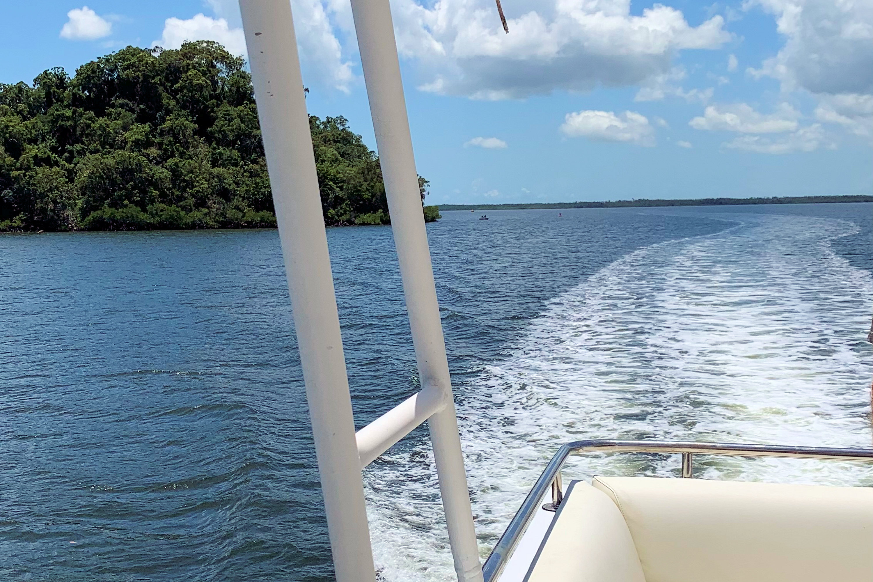 Mission Beach to Townsville | Thursday | Southbound Hinchinbrook Coast | One-Way | 09.00am