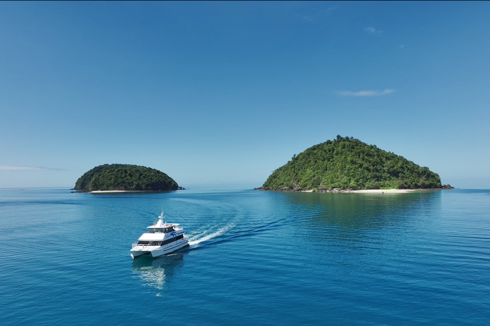 QuickCoast Xpeditions | Townsville to Cairns | Thursday | 4days/3nights | Northbound Cruise Xpedition | One-Way | 07.30am