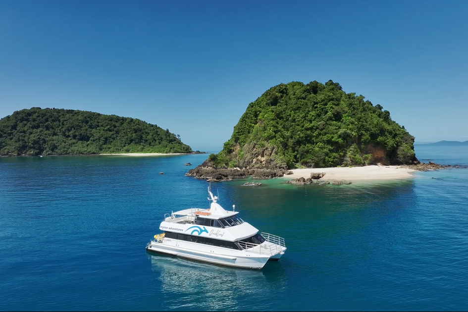 QuickCoast Xpeditions | Townsville to Cairns | Thursday | 4days/3nights | Northbound Cruise Xpedition | One-Way | 07.30am