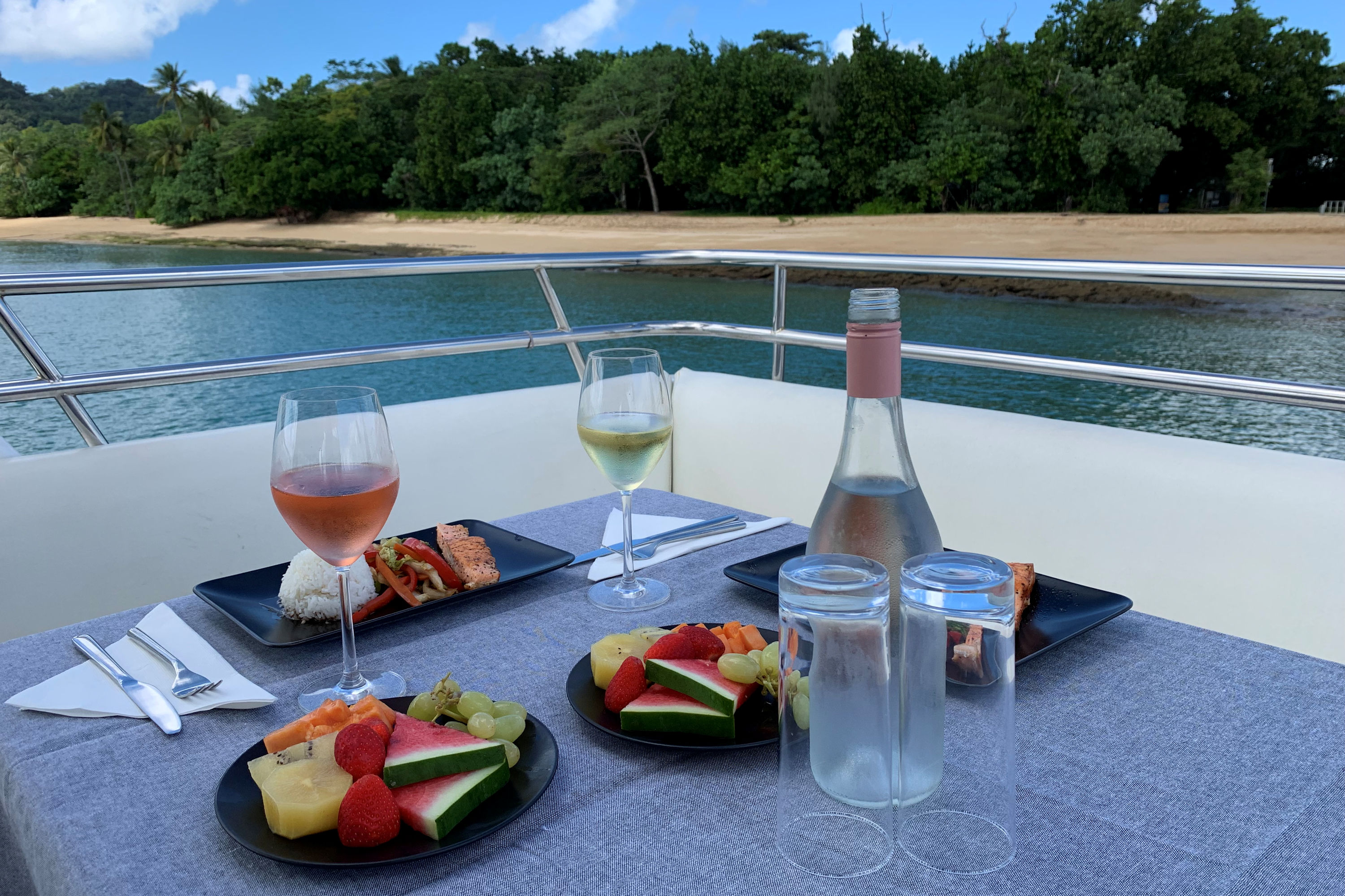 Dunk Island Adventures | Captains Club | Mission Beach Day Return | 9.00am