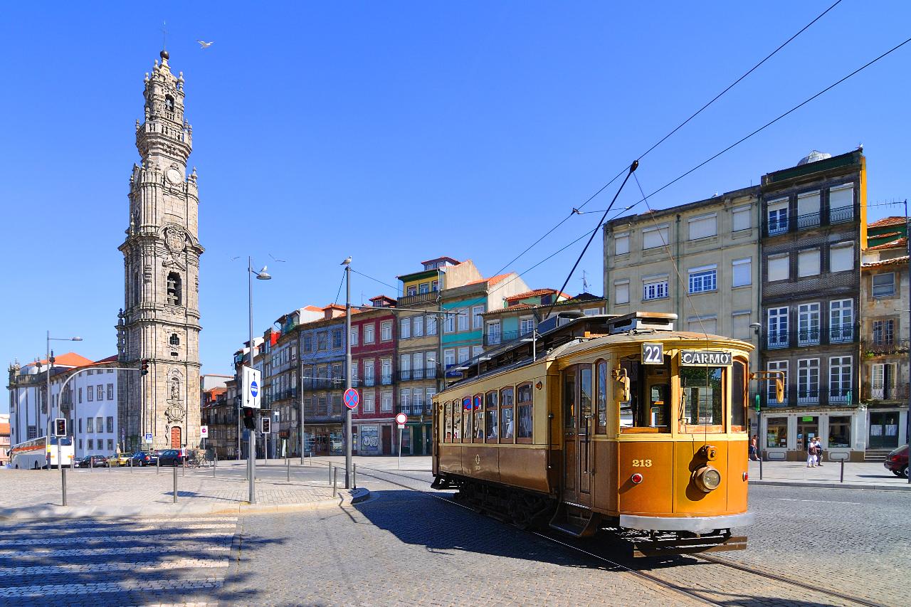 PORTO CITY TOUR WITH FADO DINNER