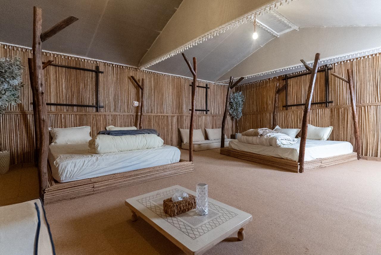 Overnight Heritage Ballooning Desert Escape