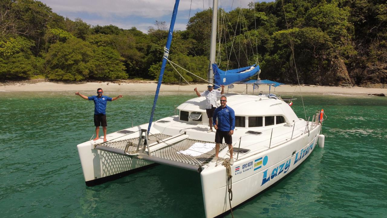 Morning Catamaran Shared Tour II (minimum 6 Adults)