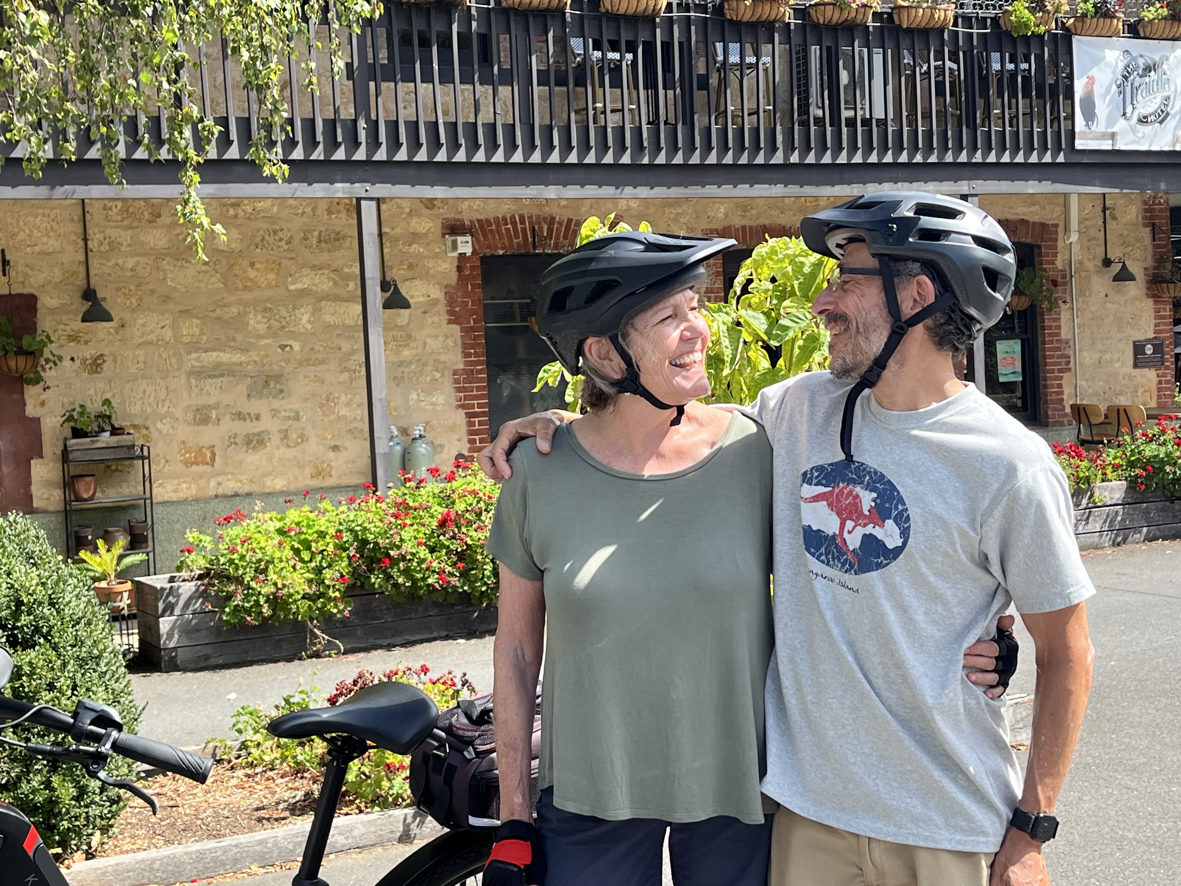 Adelaide Hills Village to Village e-Bike Easy Self-Guided Tour