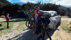 Private Shuttles per hour - Pajero (max 6 riders)