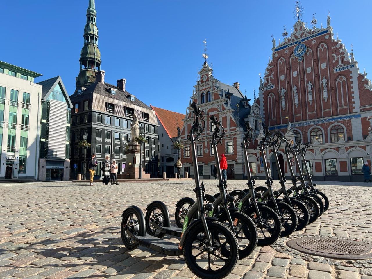 Electric scooter Hourly rental