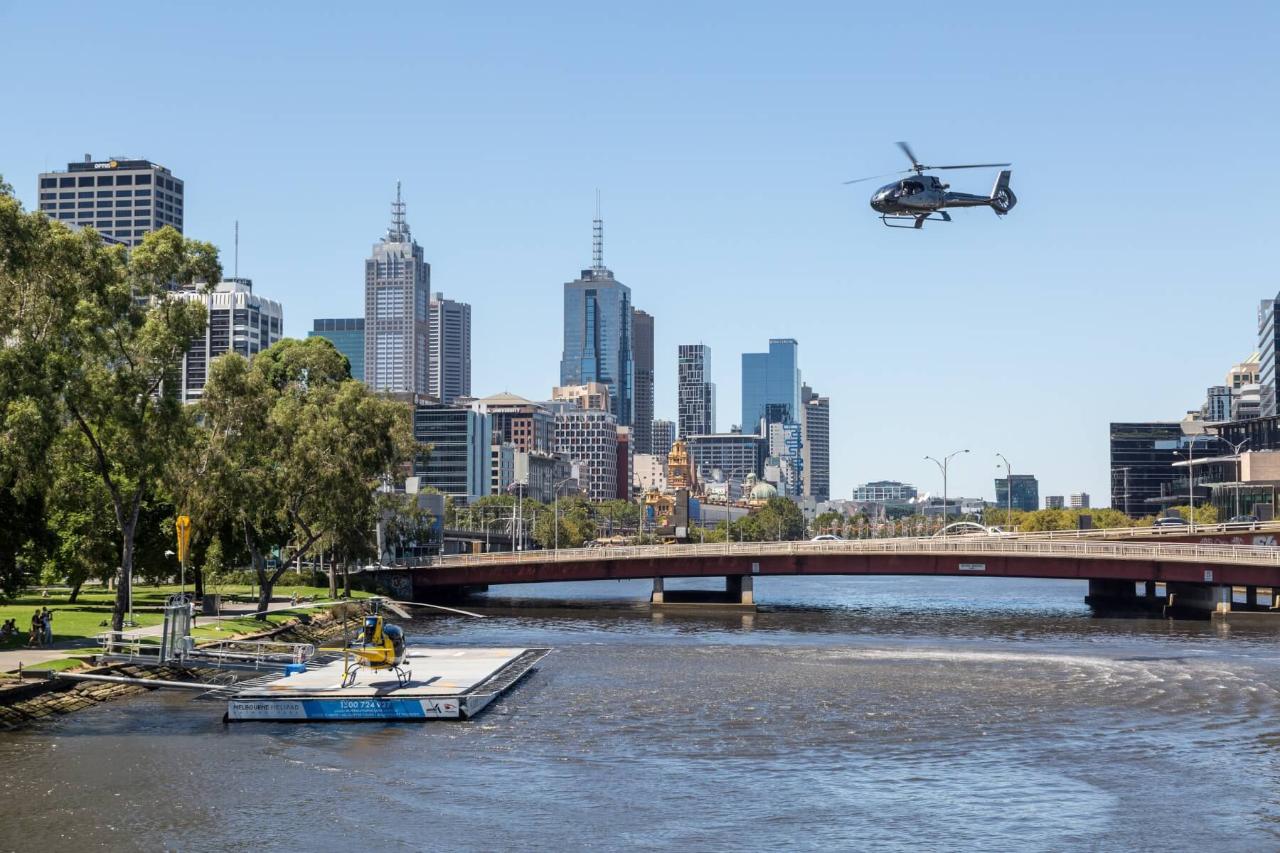 Melbourne CBD to the 2022 Formula 1 Helicopter Transfer - One Way