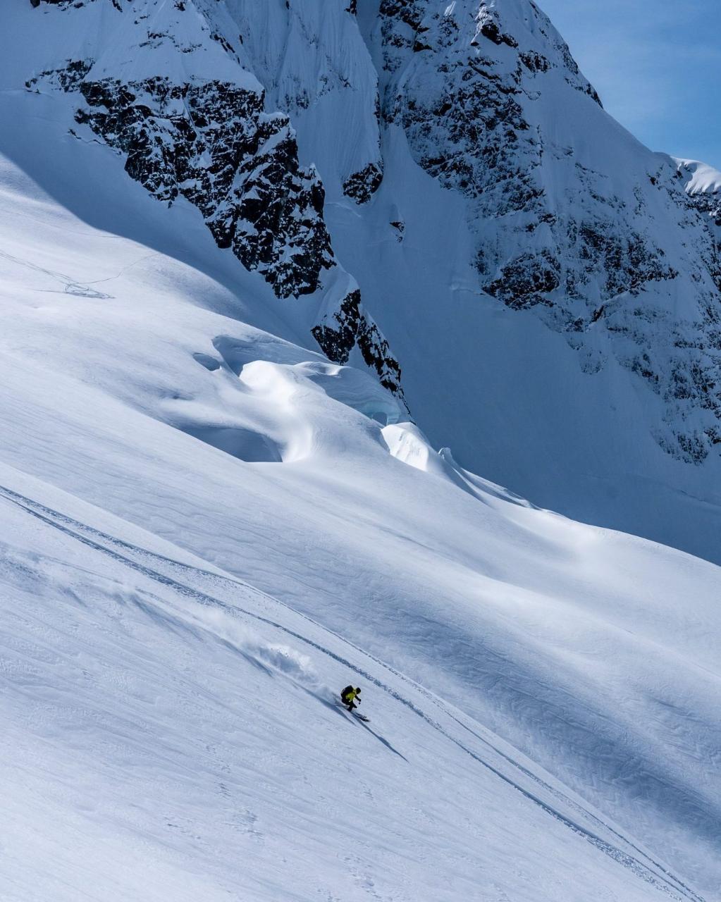 Heli-assisted ski tour (Tantalus) - Winterstoke 2025